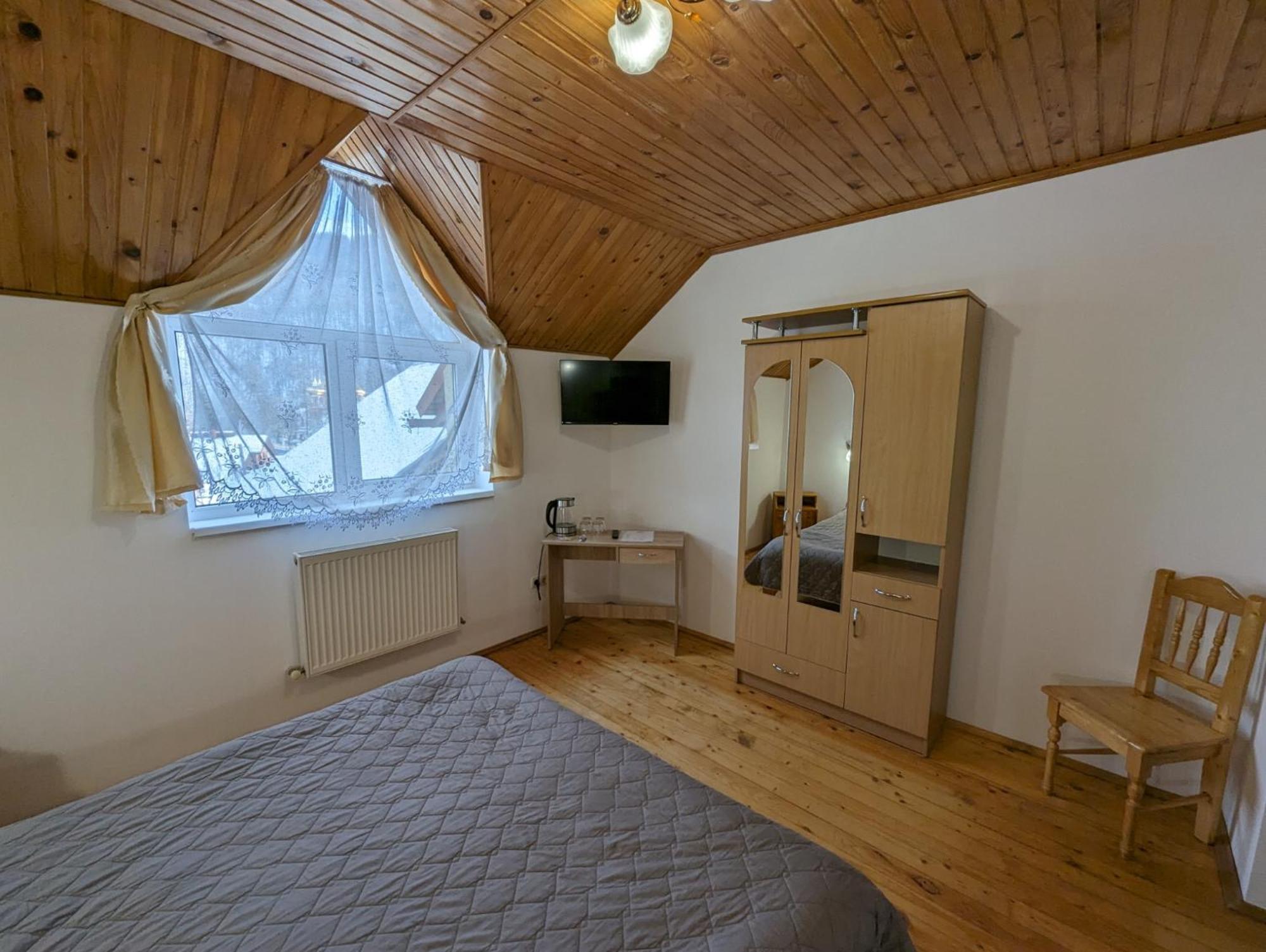 Oskolok Dovbusha Mini-Hotel Jaremtje Exteriör bild