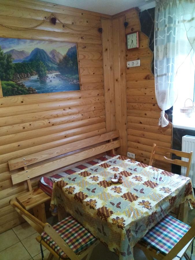 Oskolok Dovbusha Mini-Hotel Jaremtje Exteriör bild