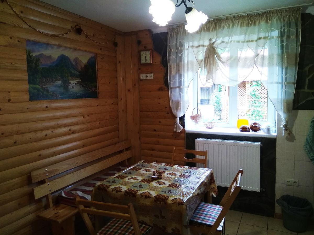 Oskolok Dovbusha Mini-Hotel Jaremtje Exteriör bild