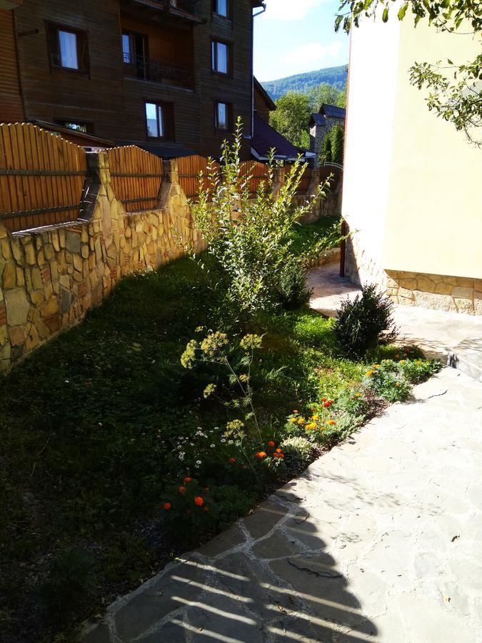 Oskolok Dovbusha Mini-Hotel Jaremtje Exteriör bild